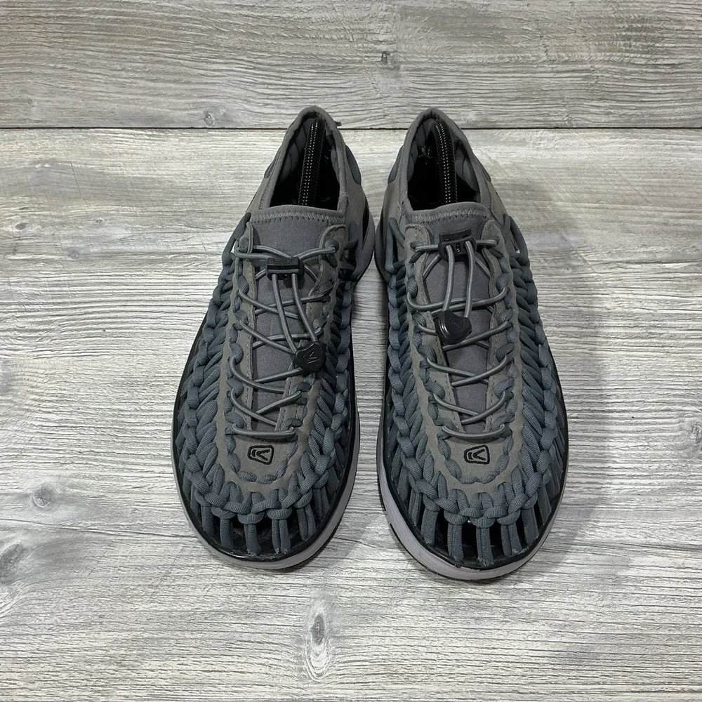 Keen Sandals Mens 8.5 M Uneek Slip On Gray Closed Toe Comfort Low Top 1018719